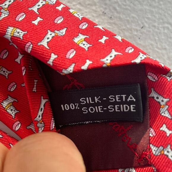 Salvatore Ferragamo Men's Silk Necktie Red/ White Dog & Bone Motif Italy Made - Picture 5 of 8